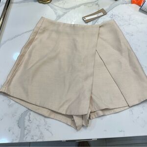 DO+BE Tan Skort